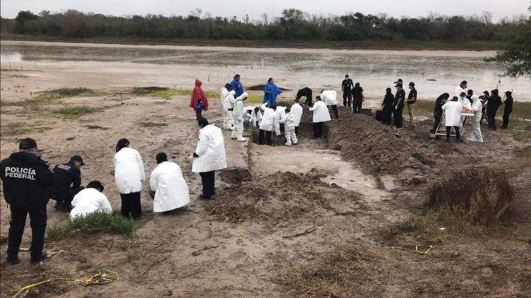 Hallazgo del campo de exterminio de personas en La Bartolina, cerca de Matamoros, Tamaulipas